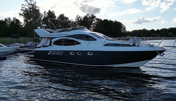 Azimut 46 Fly / 2x Caterpillar 3208 - Välutrustad 10 of 30