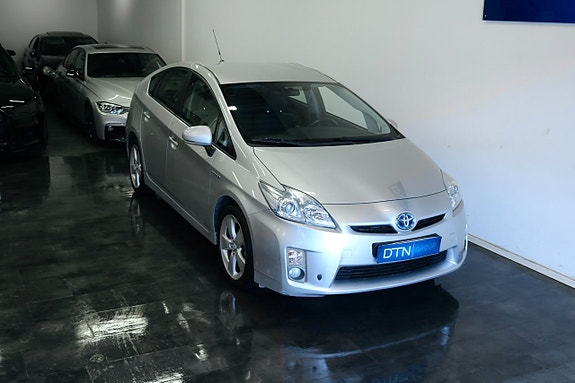 Toyota Prius 5 of 5