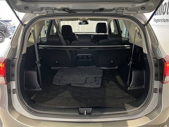 Kia Carens 5 of 5
