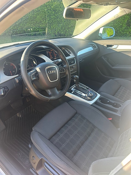 Audi A4 4 of 5