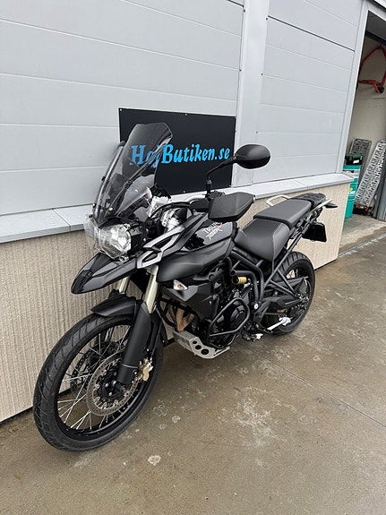 Triumph Tiger 800 XC 5 of 8