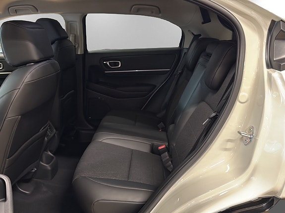 Honda HR-V 9 of 17