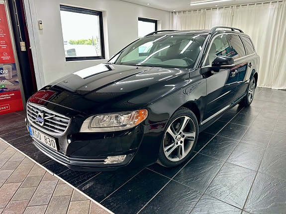 Volvo V70 4 of 16