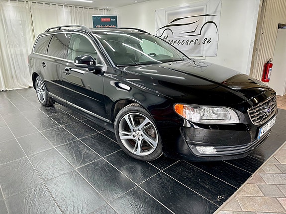 Volvo V70 2 of 16