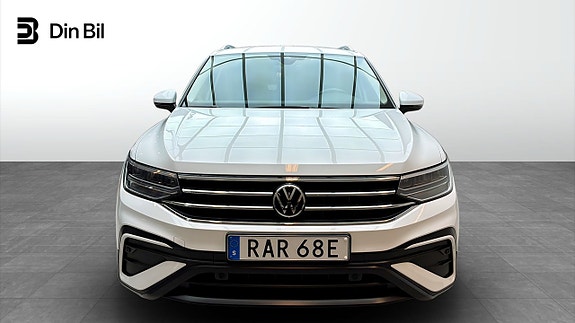 Volkswagen Tiguan Allspace 4 of 5
