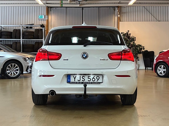 BMW 118d 12 of 27