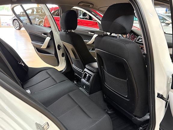 BMW 118d 16 of 27