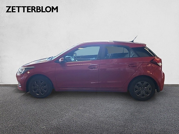 Hyundai i20 2 of 5