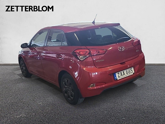 Hyundai i20 3 of 5