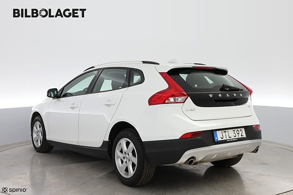 Volvo V40 Cross Country 3 of 5
