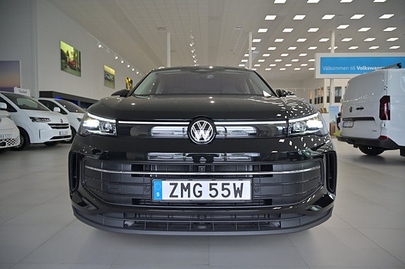 Volkswagen Tiguan 3 of 27