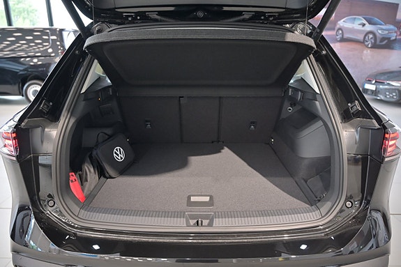 Volkswagen Tiguan 27 of 27