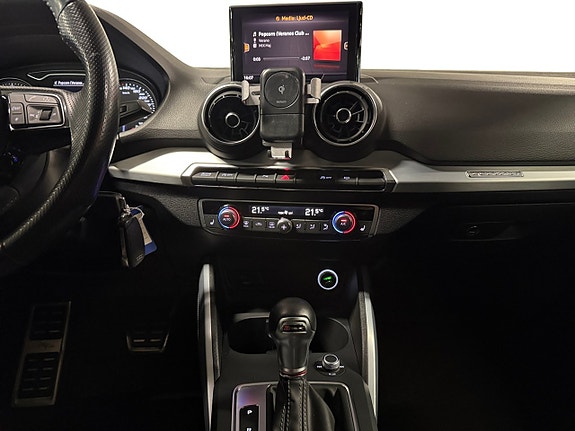 Audi SQ2 15 of 25