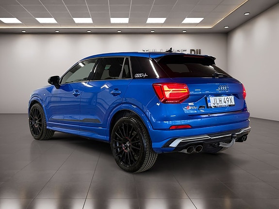 Audi SQ2 3 of 5