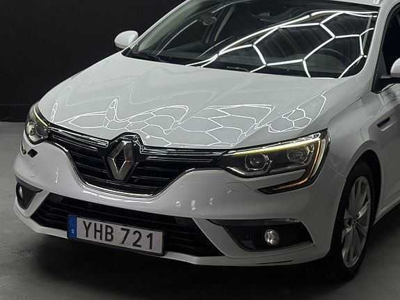 Renault Megane IV 5 of 5