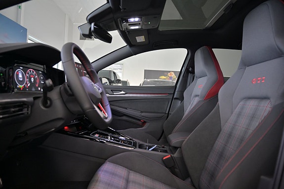 Volkswagen Golf I 22 of 28