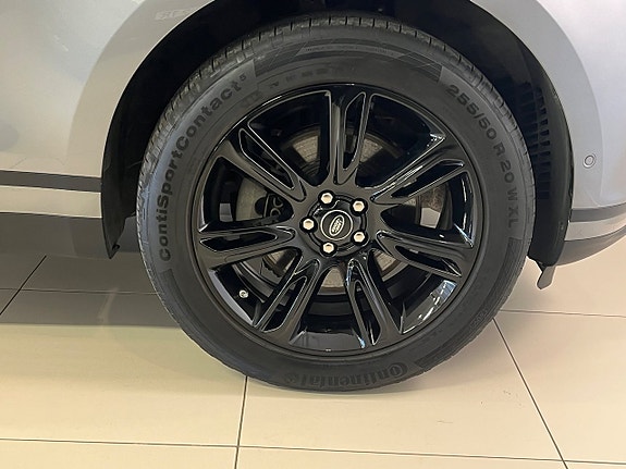 Land Rover Range Rover Velar 6 of 10