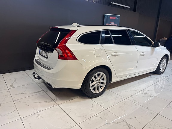 Volvo V60 3 of 13