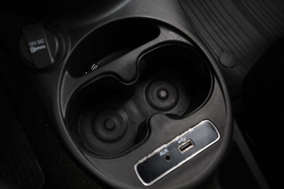 Fiat 500C 22 of 30