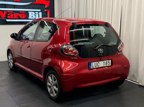 Toyota Aygo 4 of 5