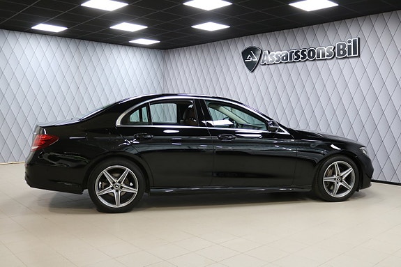 Mercedes-Benz E200 d 14 of 17