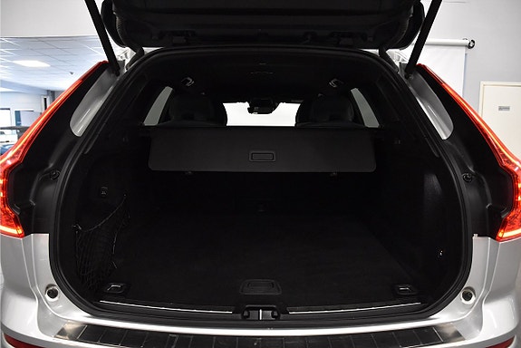 Volvo XC60 25 of 25