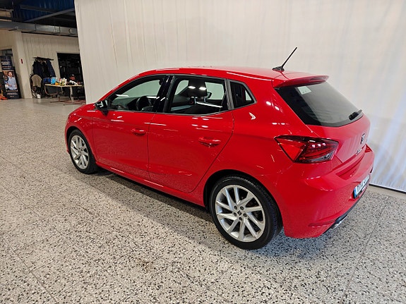 Seat Ibiza 3 of 12