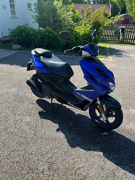 Yamaha Aerox 3 of 4