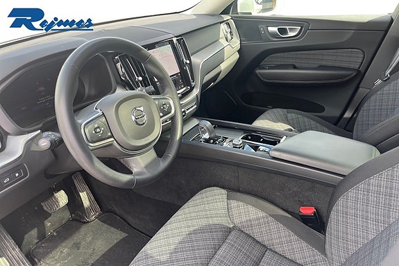 Volvo XC60 6 of 27