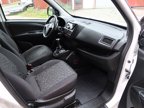 Opel Combo 13 of 13