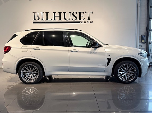 BMW X5 3 of 5