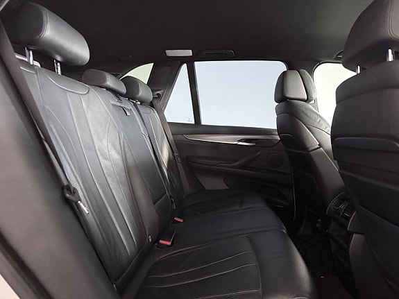 BMW X5 9 of 16