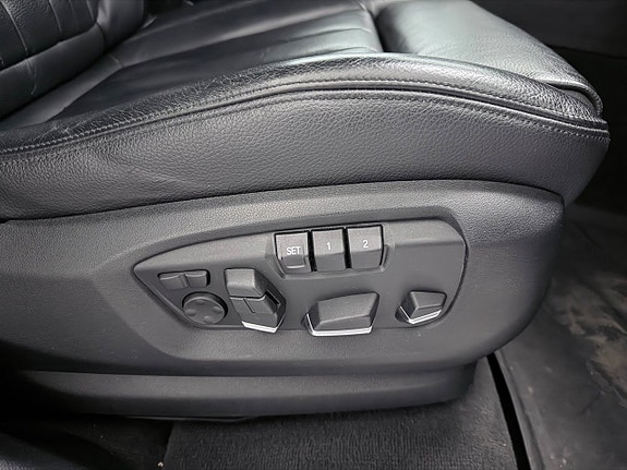 BMW X5 11 of 16