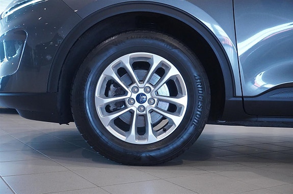 Ford Kuga 12 of 12