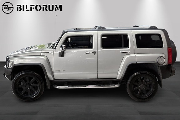 Hummer H3 2 of 16