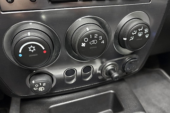 Hummer H3 14 of 16