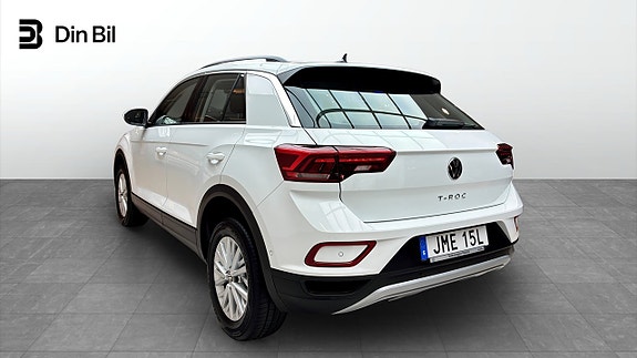 Volkswagen T-Roc 3 of 5