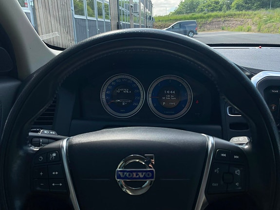 Volvo XC60 10 of 20
