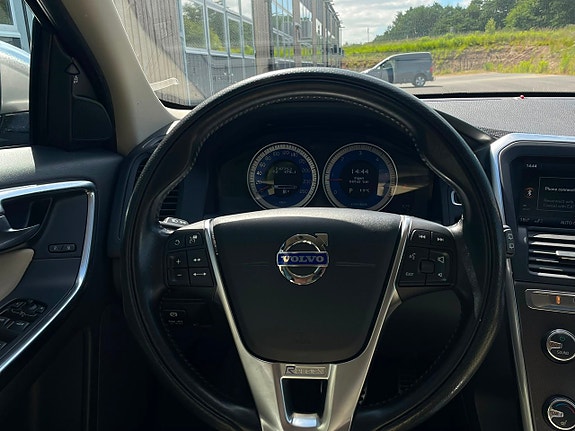 Volvo XC60 9 of 20