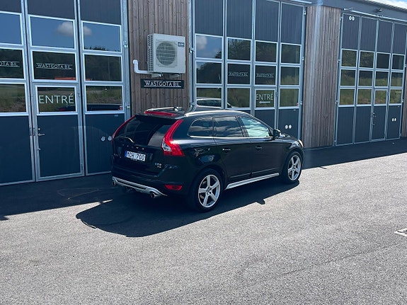 Volvo XC60 4 of 20