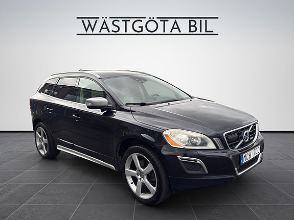Volvo XC60 8 of 15