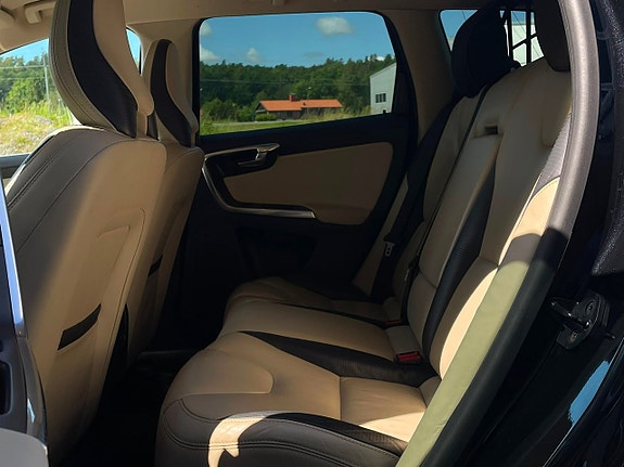 Volvo XC60 18 of 20