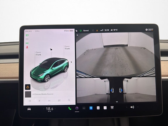 Tesla Model Y 15 of 30