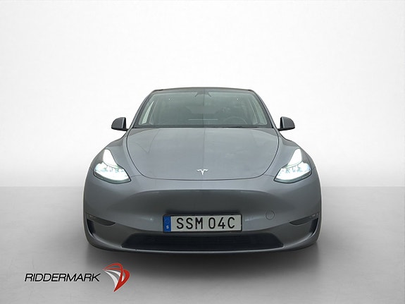 Tesla Model Y 3 of 30