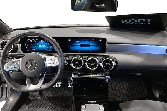 Mercedes-Benz CLA200 10 of 16
