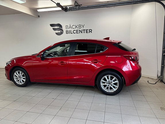 Mazda 3 3 of 5
