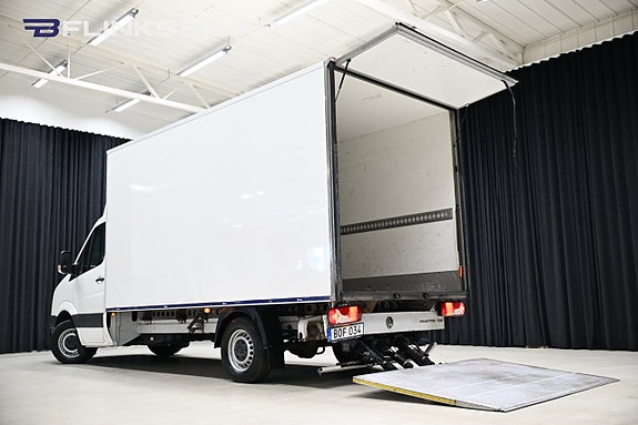 Volkswagen Crafter 5 of 5