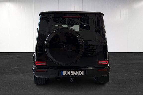 Mercedes-Benz G63 8 of 21
