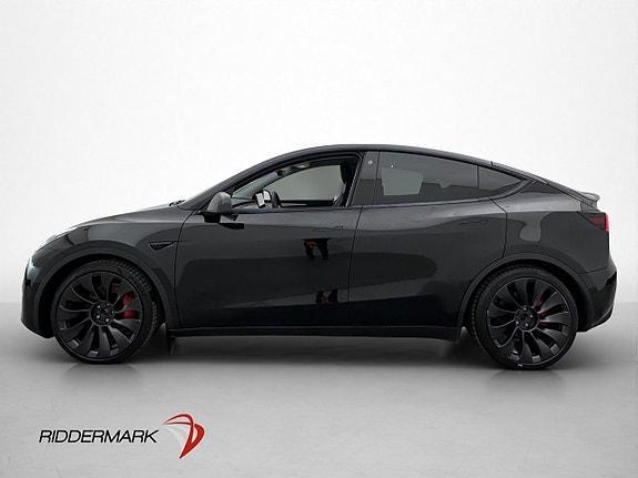 Tesla Model Y 5 of 5