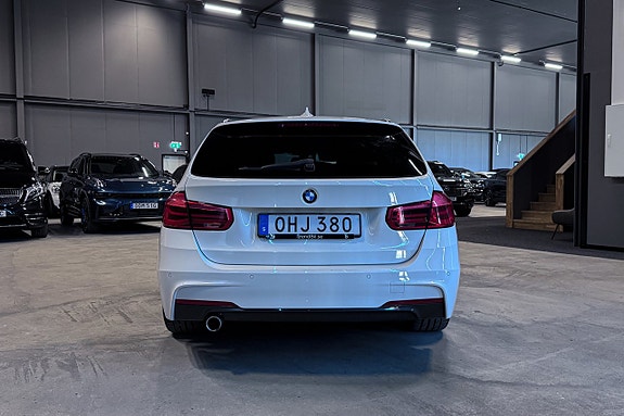 BMW 318d 5 of 5